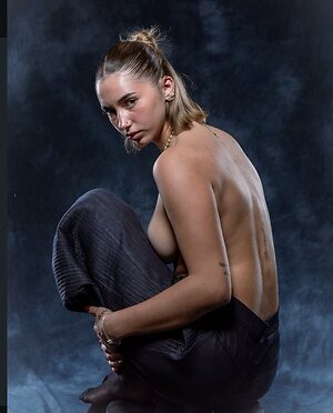 Iris Vallaranii leaked photo #5