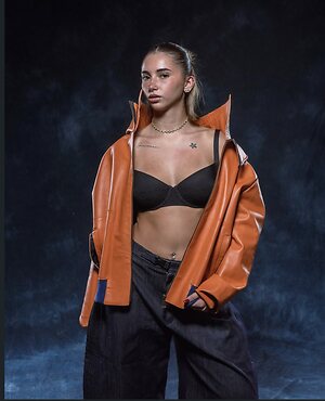Iris Vallaranii leaked photo #6