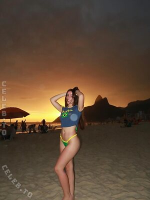 Isa Brunelli Nude Leaked Photo #16