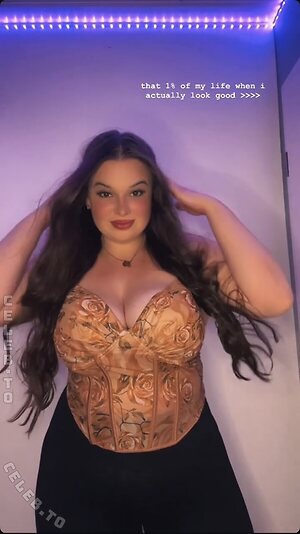 Isabel Müller Nude Leaked Photo #10