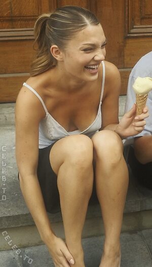 Isabel van Gelder Nude Leaked Photo #14