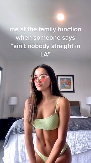 Isabela Merced Hot