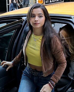 Isabela Merced leaked photo #29