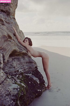 Isabela Reda Nude Leaked Photo #8