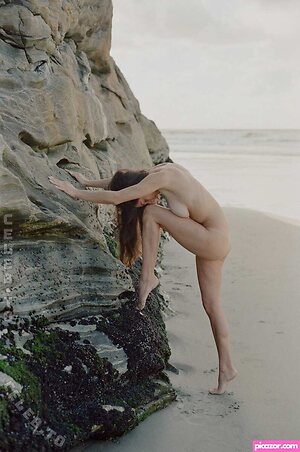 Isabela Reda Nude Leaked Photo #12