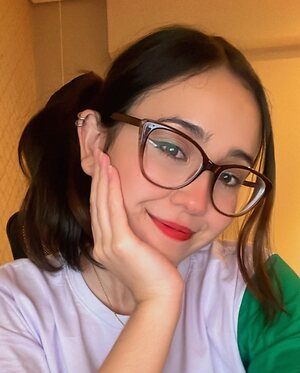 Isabela Tiemi leaked photo #5