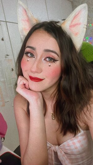 Isabela Tiemi leaked photo #13