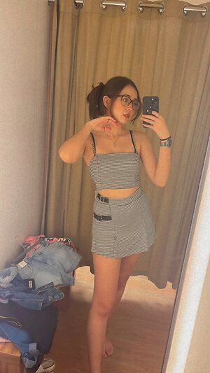Isabela Tiemi leaked photo #16