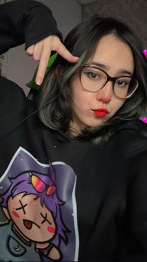 Isabela Tiemi leaked photo #48