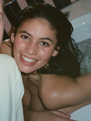 Isabella Carr leaked photo #40