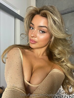 Isabella Durham leaked photo #13