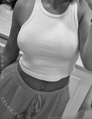 Isabella200 Nude Leaked Photo #4