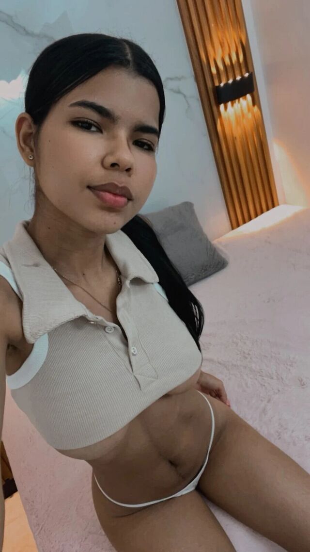 IsabellaMonet leaked photos