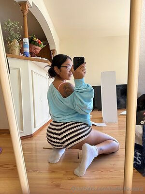 isabellaxara leaked photo #49