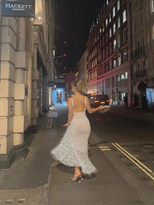 Isabelle Clarke leaked photo #32