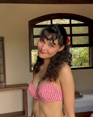 Isabelle Moreira@xsbel leaked photo #5