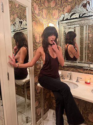 Isabellebellak leaked photo #5