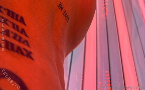 Isabelle.Denise Nude Leaked Photo #12