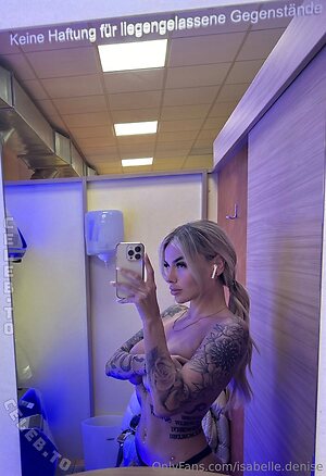 Isabelle.Denise Nude Leaked Photo #13