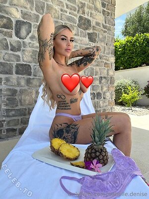 Isabelle.Denise Nude Leaked Photo #23