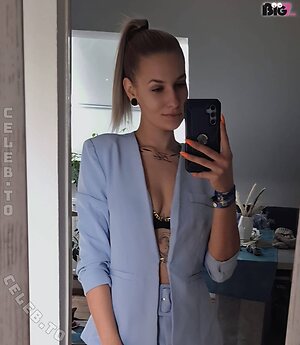 is.bella125 photo