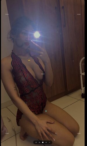 Isha Modi leaked photo #8