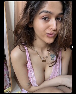 Isha Modi leaked photo #26