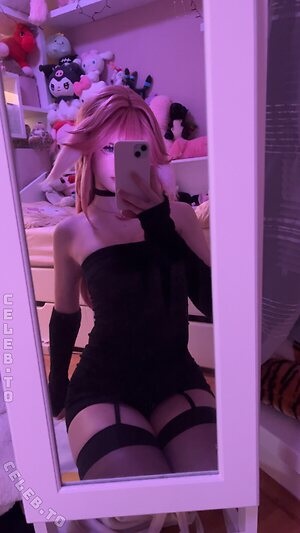 Isi.cosplay Nude Leaked Photo #3