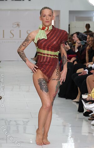 Isis Fashion Award photo