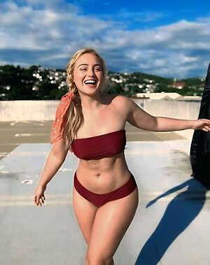 Iskra Lawrence