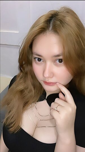Ismi Nurbaiti leaked photo #7