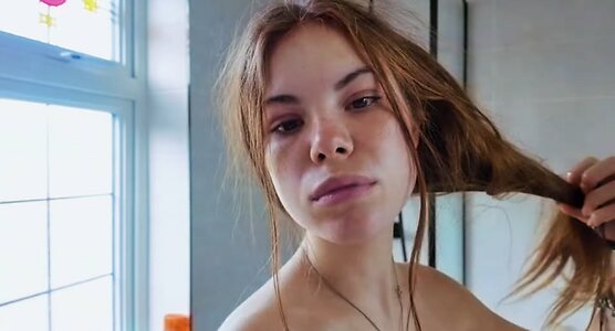 Isobel Burwood leaked photo #11