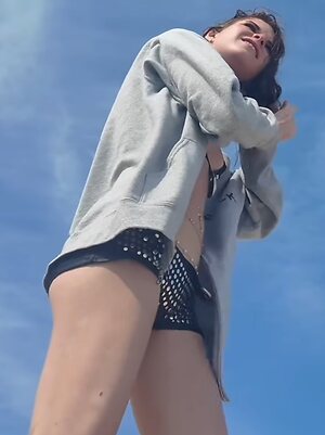 Isobel Burwood leaked photo #62