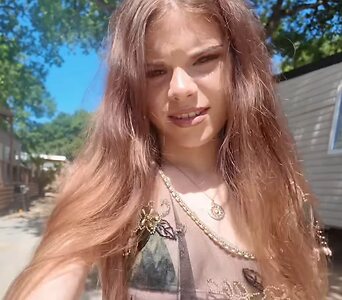 Isobel Burwood leaked photo #70