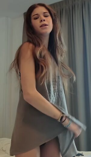 Isobel Burwood leaked photo #80
