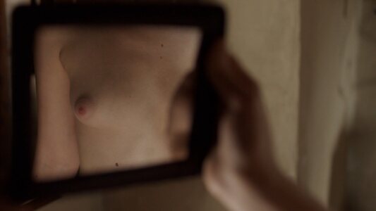 Isolda Dychauk Nude Leaked Photo #15
