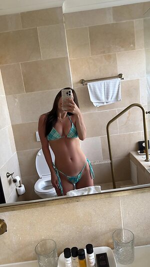 Israeli Girls in Bikinis Nude Leaked Photo #34