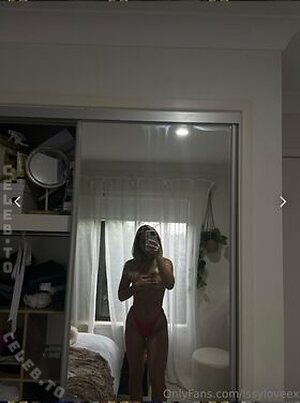 Issy Chan Nude Photos