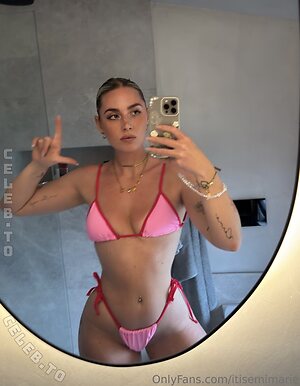 Itisemimarie leaked photo #146