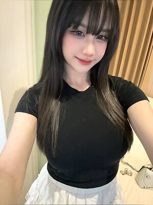Itsch.y leaked photo #60