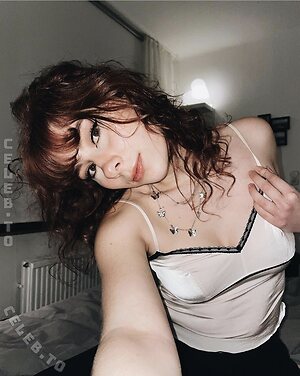 its_hxneybee Nude Leaked Photo #3