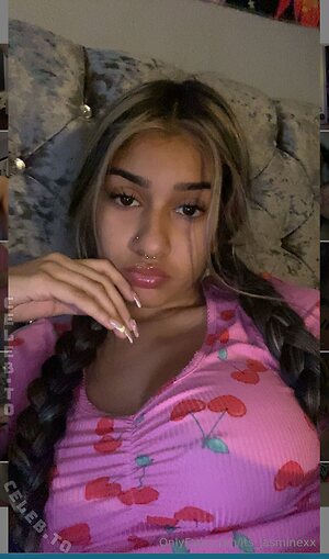 its_jasminexx Nude Leaked Photo #13