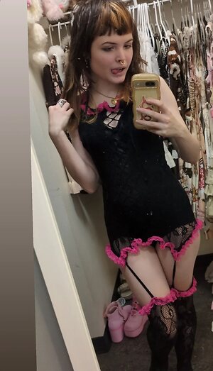 itsknives Nude Leaked Photo #4