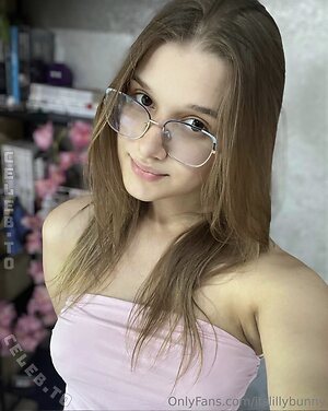 itslillybunny photo