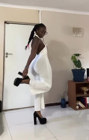 its_tshego34 leaked photo #9