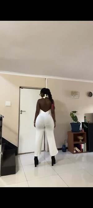 its_tshego34 leaked photo #15