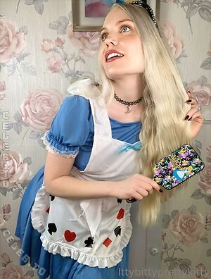 ittybittyprettykitty Nude Leaked Photo #13