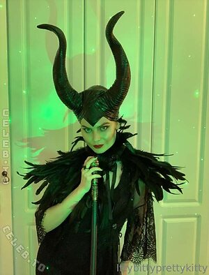 ittybittyprettykitty Nude Leaked Photo #32