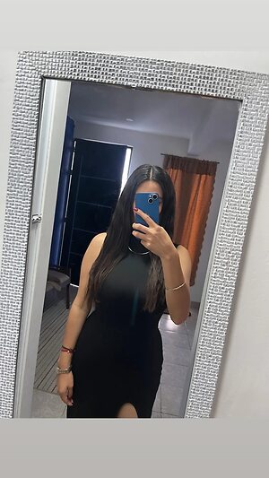 Itzel Nude Leaked Photo #21