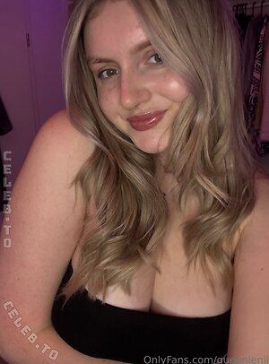 itz.leni Nude Leaked Photo #6